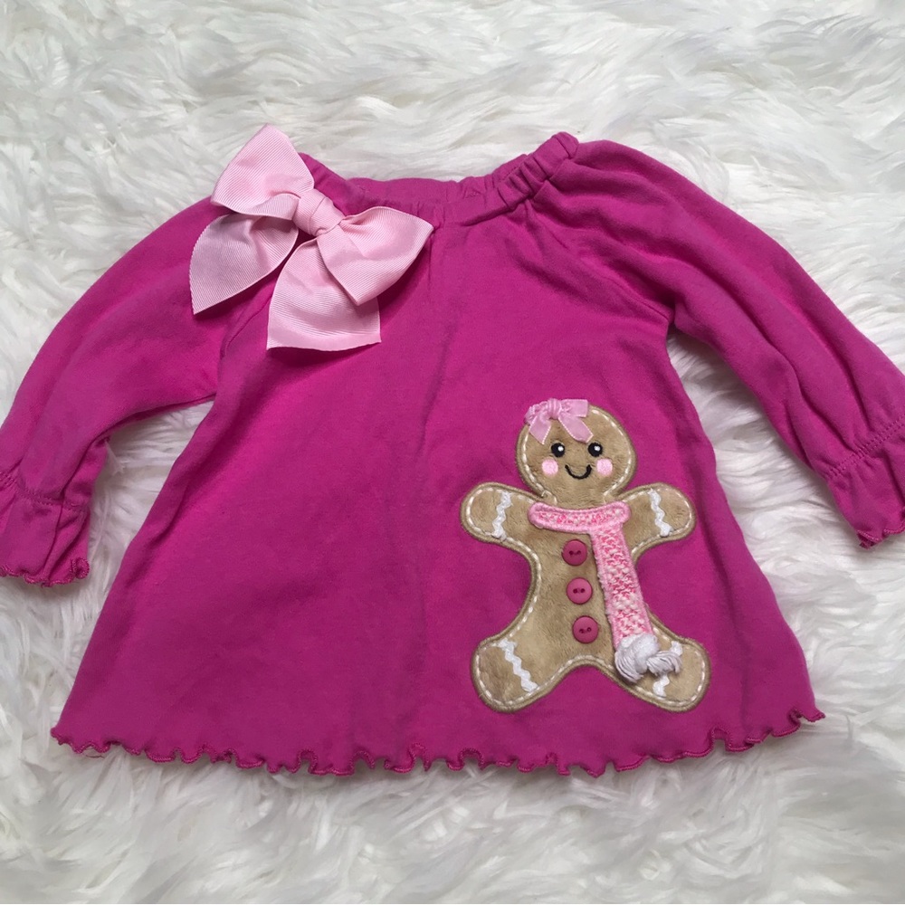 5/$25! Molly & Millie pink gingerbread man bow top size 12 months